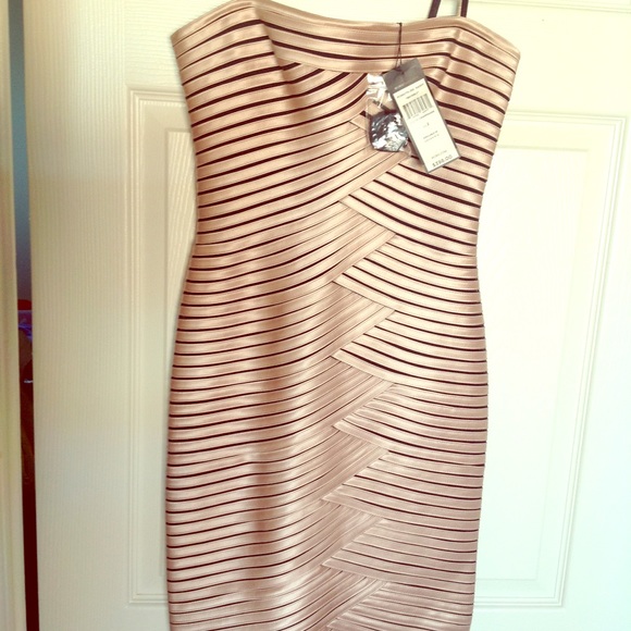 BCBGMaxAzria Dresses & Skirts - BCBGMAXAZRIA Beverly Strapless Dress NEW | Size: 2